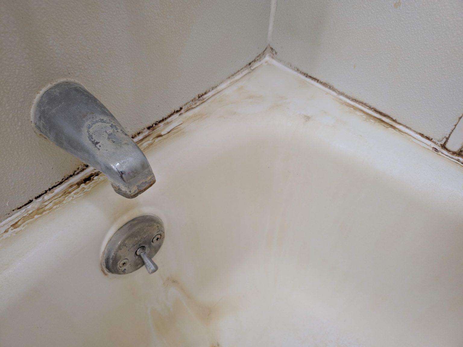 How To Remove Gray Stains In Bathtub Scotts Home Improvement