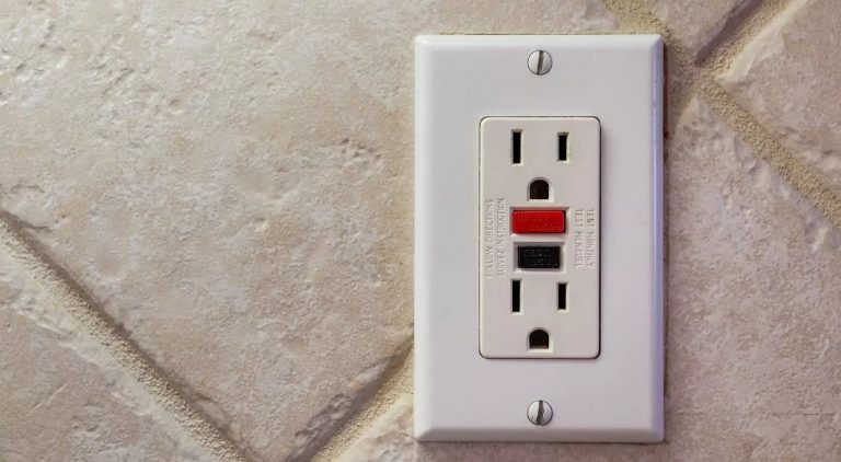 Are GFCI Outlets Required In Older Homes? - Scotts Home Improvement